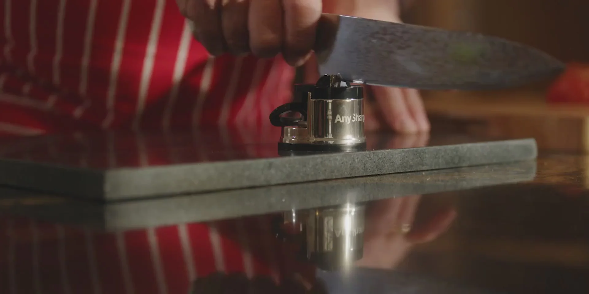Razor Sharp Knives in Seconds